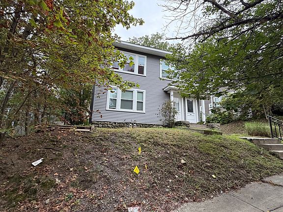 2nd image of 49 Sagamore Rd
