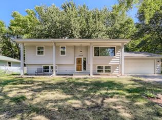 13309 Willow Ln, Burnsville, MN 55337