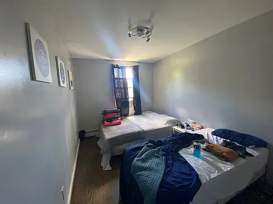 Rented by Premier Metro Realty Corp | media 30