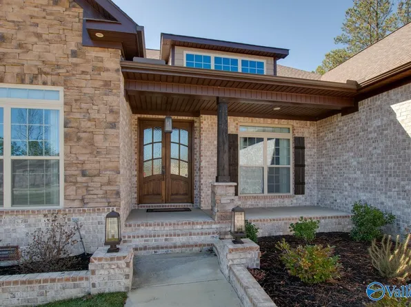 9 Trail Loop Cir, Huntsville, AL 35803