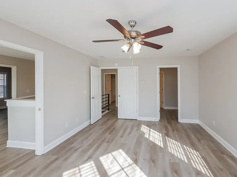 184 Greenview Dr — Photo 11