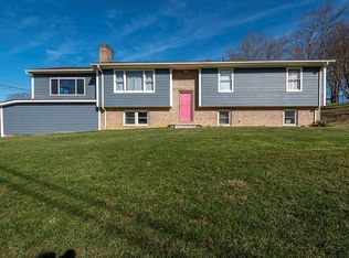 647 Look Ave, Marion, VA 24354