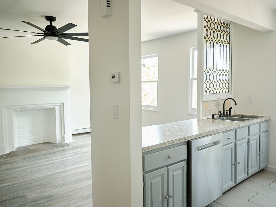 1st image of 95 Liberty St APT 2