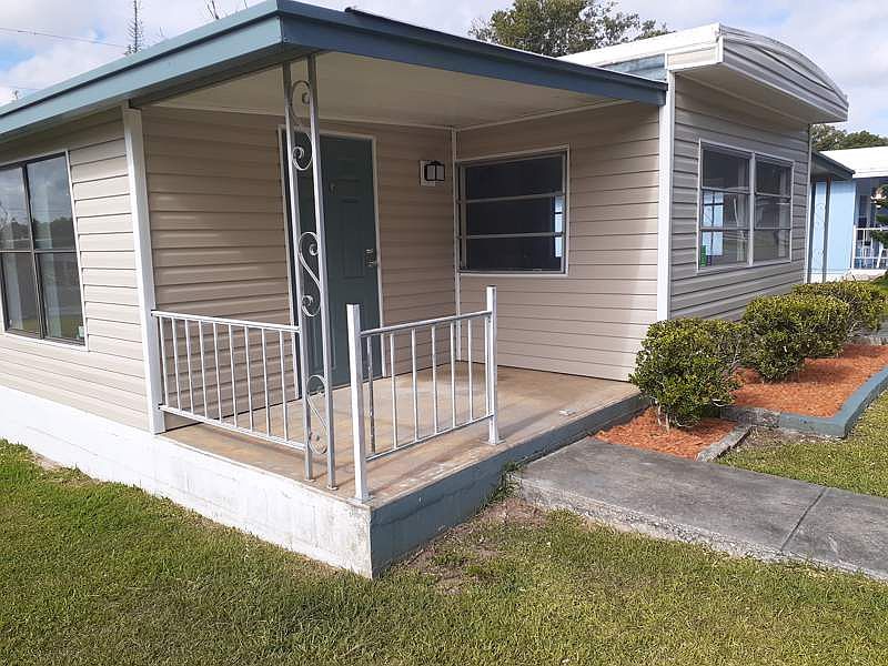 1st image of 39624 Papaya Ave