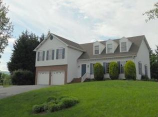 6582 Ashford Ln, Frederick, MD 21702