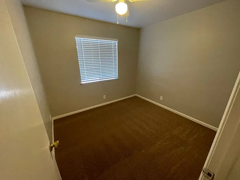 7009 Oakland Cir — Photo 12