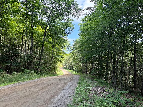 4th image of 7 Acres Belden Woods Road