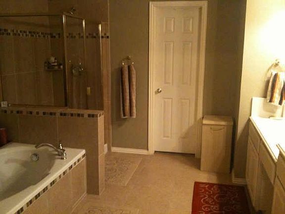5th image of 210 Lairds Dr