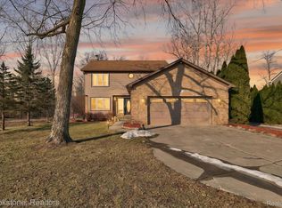 1980 Oakville Waltz Rd, New Boston, MI 48164