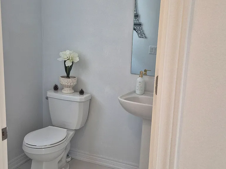 26 Red Blossom Ct — Photo 2