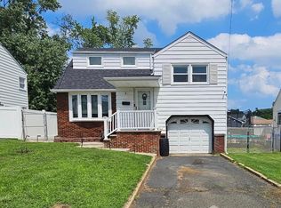 4 Carter Pl, Parlin, NJ 08859