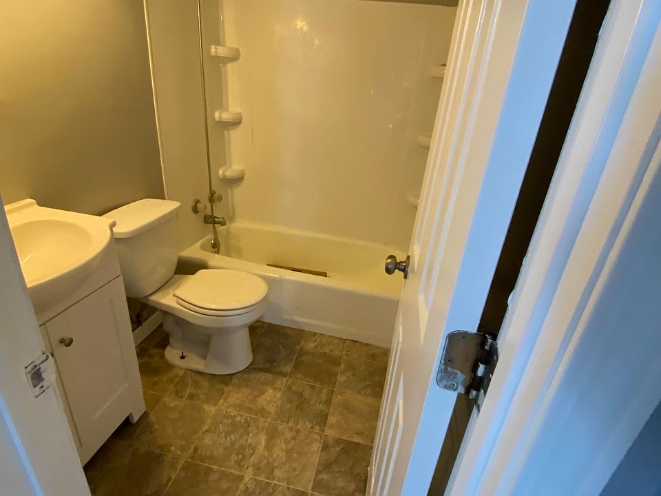 1st image of 13519 Laverton Ave