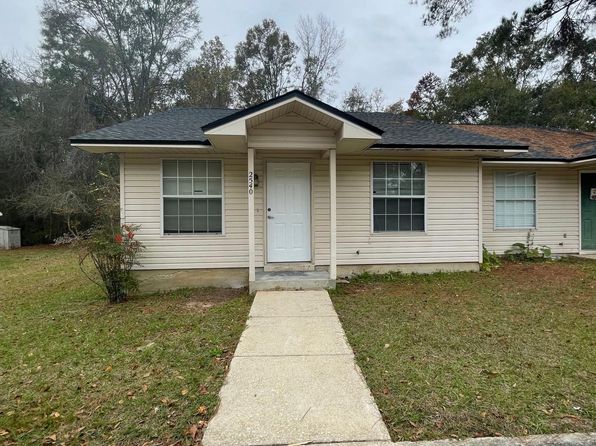 2540 Chateau Ln