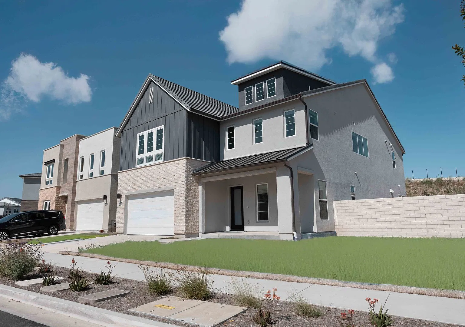 Brand-New 5-Bedroom Home in FivePoint Valencia — Photo 2