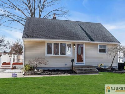 18 Adams St, Iselin, NJ, 08830