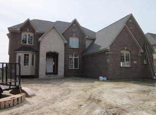 6714 Northwick Dr, Shelby Township, MI 48316