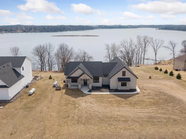 10709 30th St NW, Annandale, MN 55302