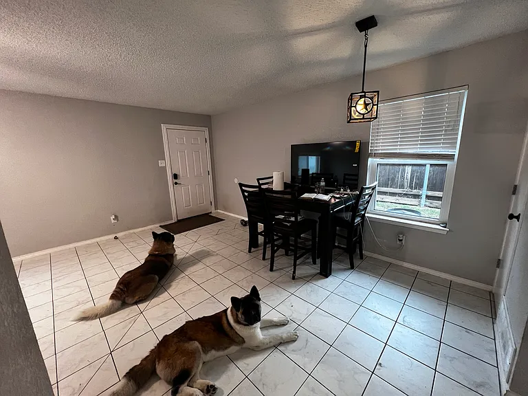 2214 Lavern St #B — Photo 6