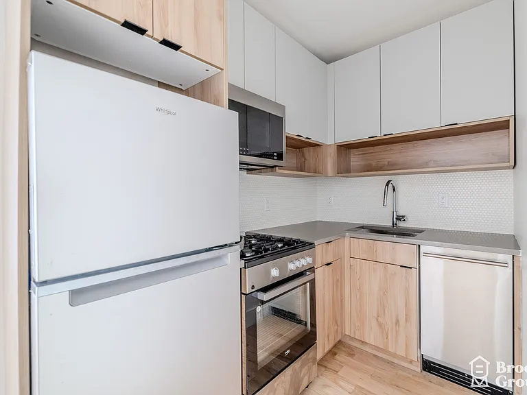 123 Park Ave #4B — Photo 5