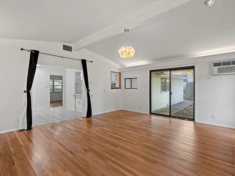 4402 Terrilance Dr — Photo 6