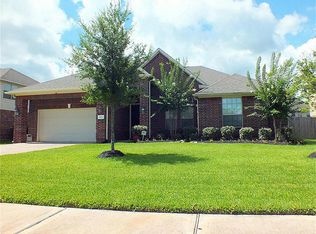 1732 N Meridian Greens Dr, Dickinson, TX 77539