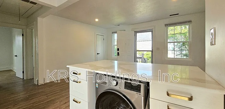 1267 Little Bay Ave — Photo 8