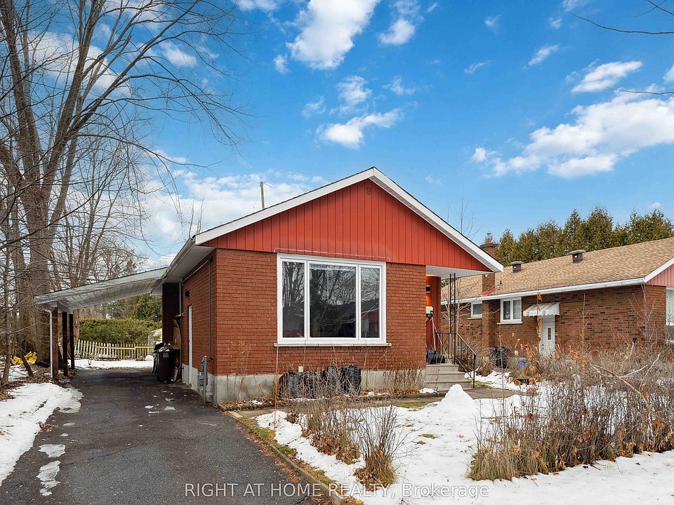 1st image of 1274 Cobden Rd E