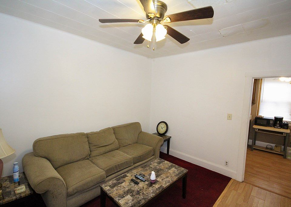 2nd image of 212 Warwood Ave APT 2