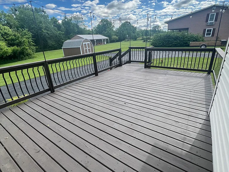 12 x 20 Deck