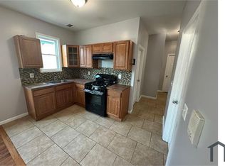 9 Saint James St #11, Centereach, NY 11720