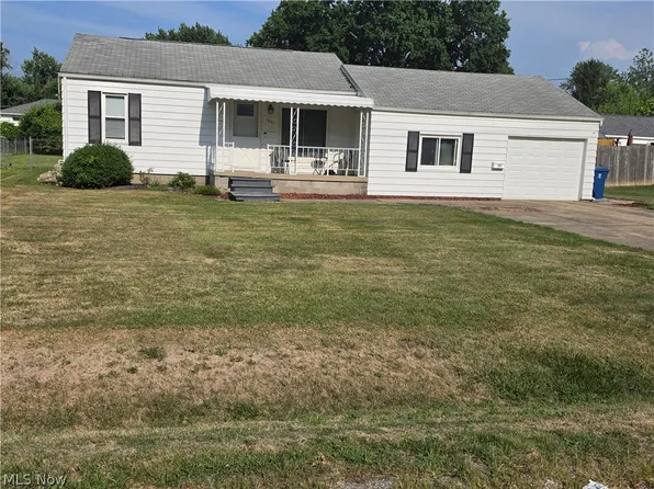 1301 Hulett Ave, Eastlake, OH 44095