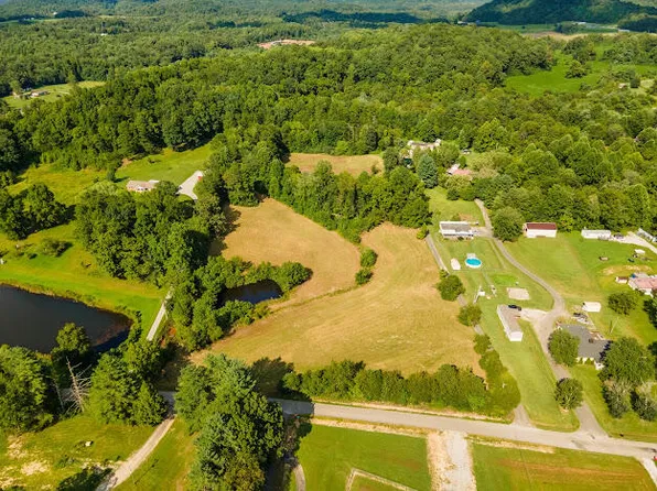 215 Dowis Chapel Rd, Woodbine, KY 40771