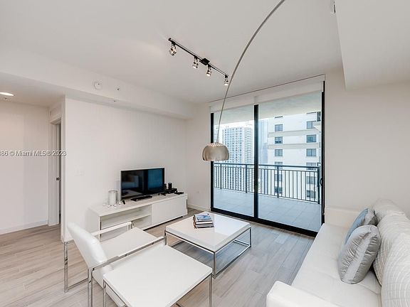 2nd image of 999 SW 1st Ave APT 3216