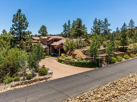 3rd image of 2176 Golf Club Ln