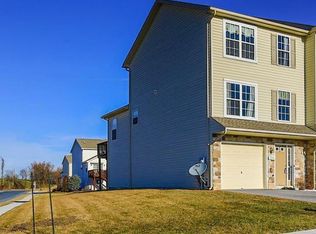 3561 Maplewood Ct, Fayetteville, PA 17222