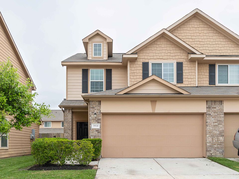 1st image of 3918 Lexington Manor Ct