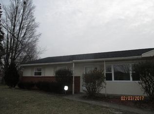 5072 Kingshill Dr, Columbus, OH 43229