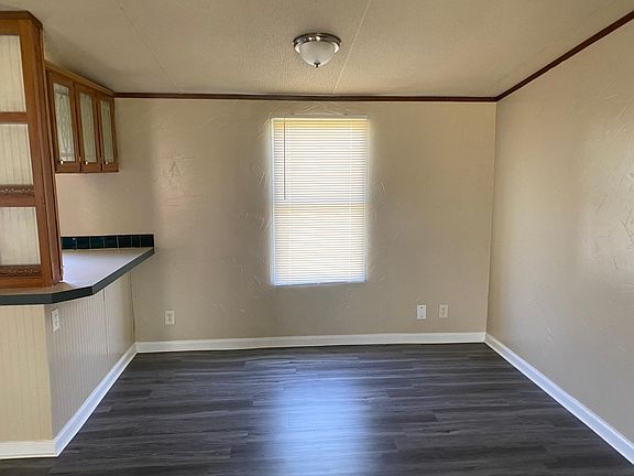 2nd image of 3600 Sparks Ln