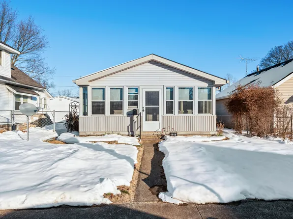 2227 Chestnut St, Columbus, IN 47201