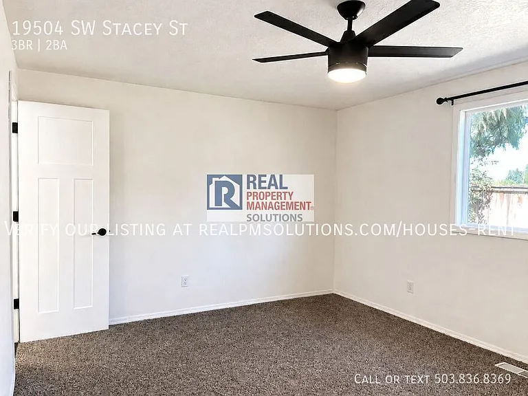 19504 SW Stacey St — Photo 22