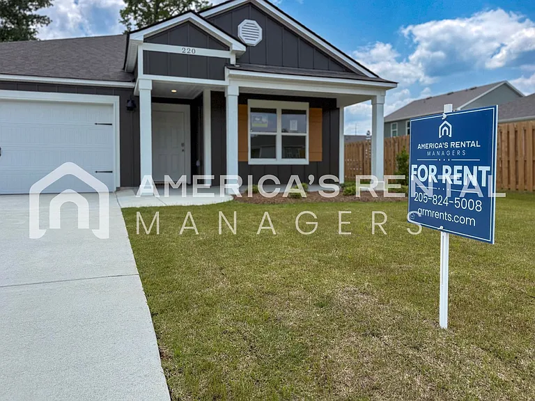 220 Pine Ridge Dr — Photo 3