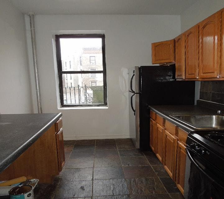 1st image of 446 Saint Johns Pl APT 2B