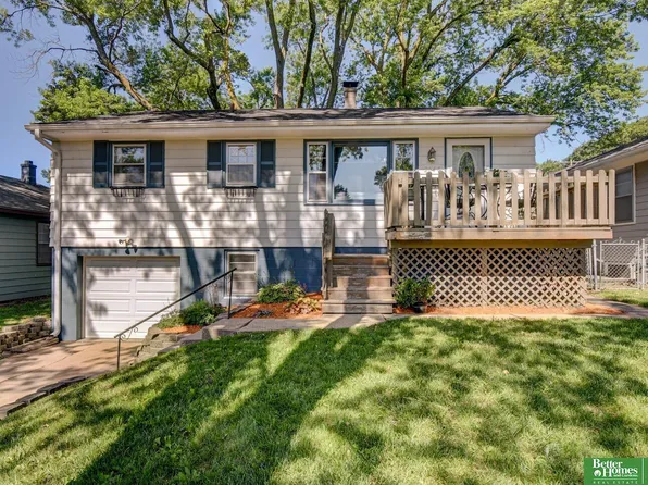 2044 N 67th Ave, Omaha, NE 68104