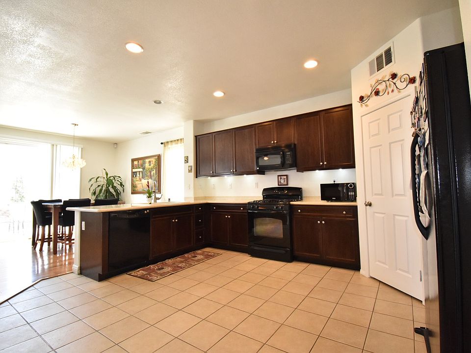 1st image of 38218 Duval Ct
