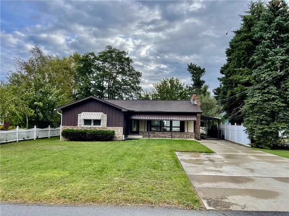 2011 Parker Ave, Erie, PA 16510