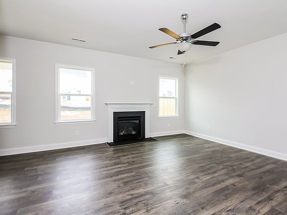 4th image of 2633 Longleaf Pine Cir