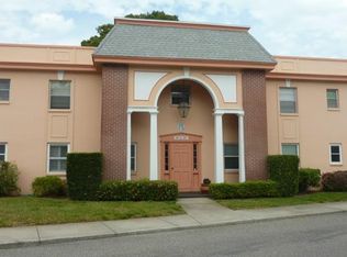 1153 Rue Des Rois APT 2B, South Pasadena, FL 33707