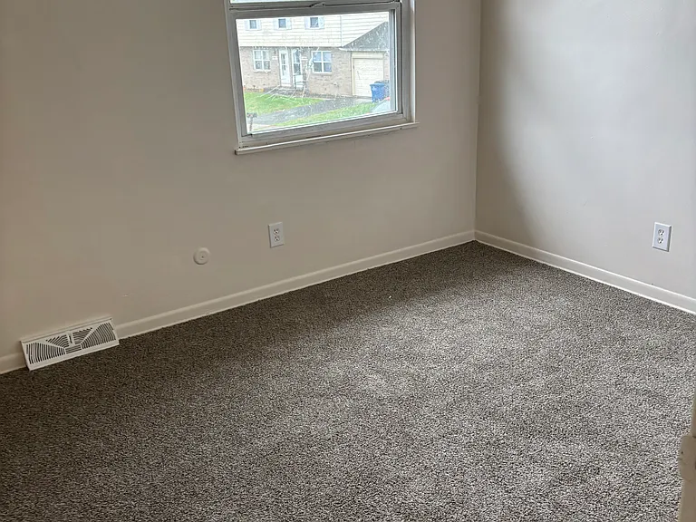 507-509 Goshen Ct #509 — Photo 7