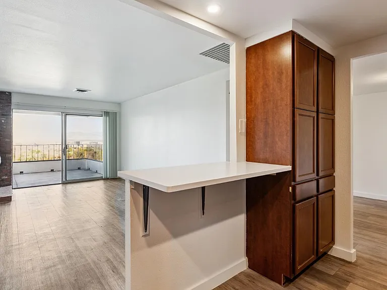Cheesman Club Apartments — Photo 16