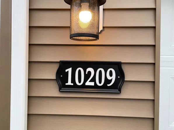 10209 Bryant Dr, Columbia Station, OH 44028